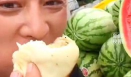 吃瓜阿姨图片高清,吃瓜阿姨的趣味瞬间