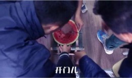 奇葩吃瓜的视频,揭秘奇葩吃瓜视频背后的疯狂世界