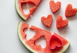 吃瓜不吐籽广西,吃瓜不吐籽，品味独特民俗风情