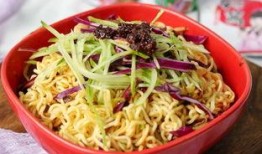 吃瓜面拌酱,夏日消暑美食新宠