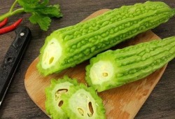 宇泽吃瓜