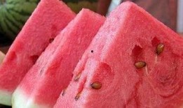 吃瓜口腔起泡,揭秘吃瓜引发的口腔小困扰