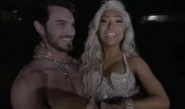 欧美吃瓜博主,欧美吃瓜博主带你揭秘娱乐圈幕后真相