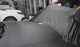 奔驰门吃瓜,一场吃瓜群众的狂欢与反思