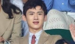 吃白敬亭瓜,揭秘明星背后的甜蜜生活