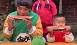 带你吃瓜儿童搞笑视频